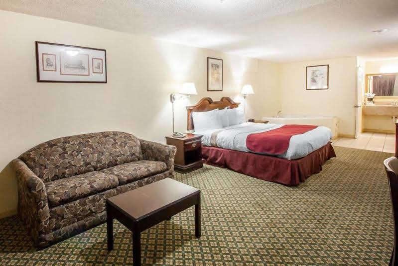 Red Roof Inn Memphis - Graceland Airport Exterior foto